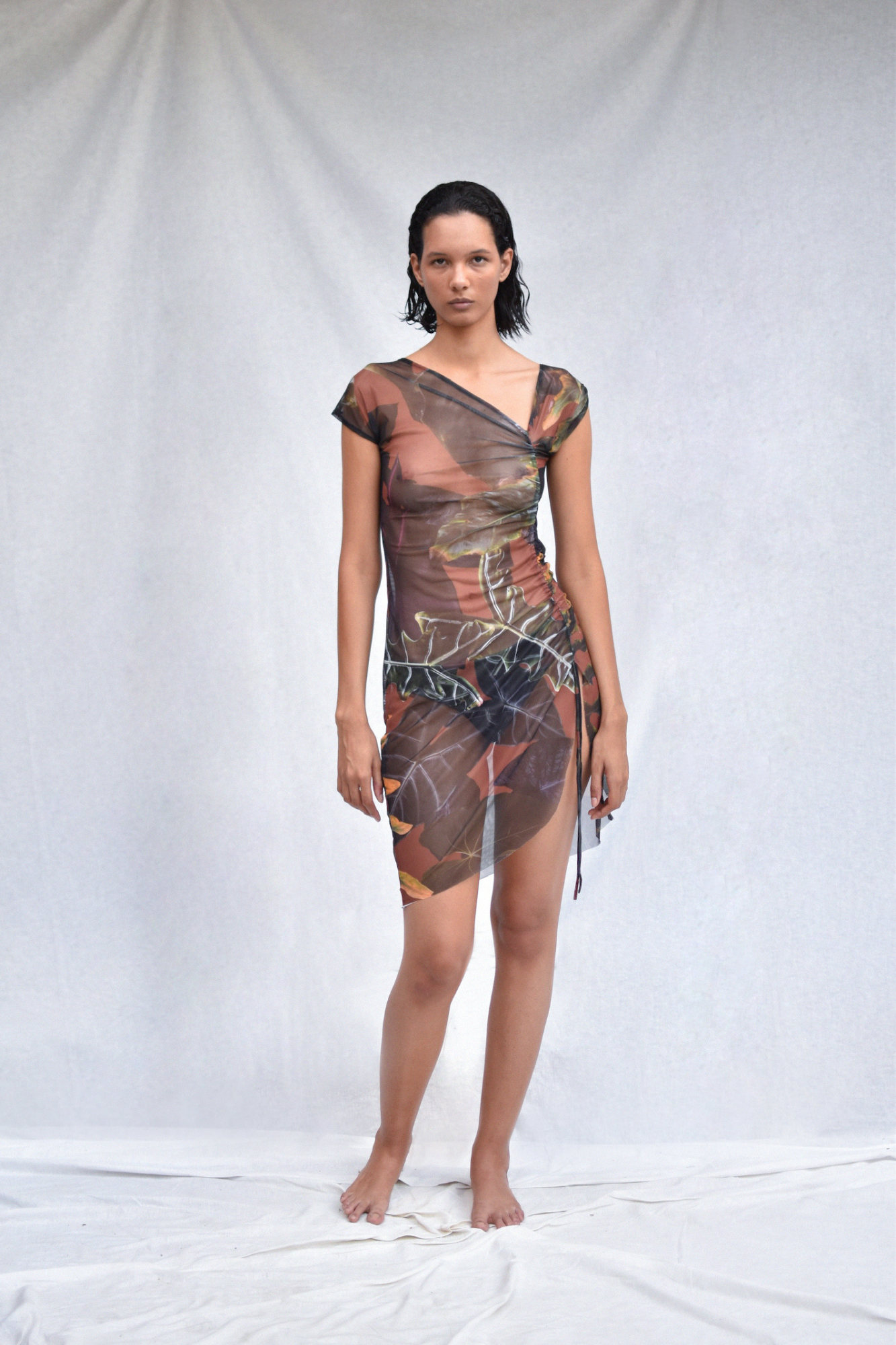 Püröu Asymmetric Short Mesh Dress